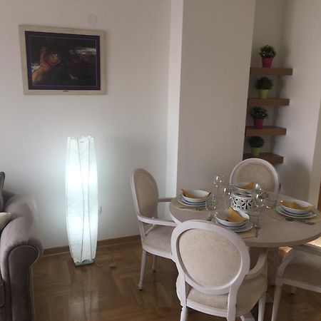 Apartment Posejdon Belgrado Exterior foto