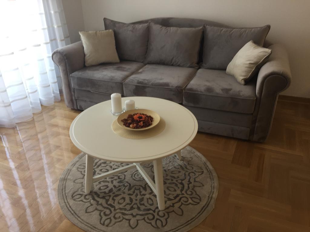 Apartment Posejdon Belgrado Exterior foto